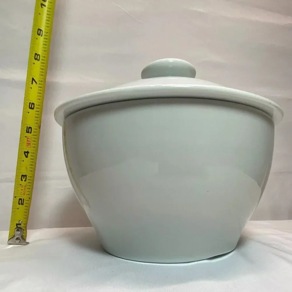 Stoneware Mixing Bowl 9”‎ Casserole Dish Handle Lid Heirloom White New